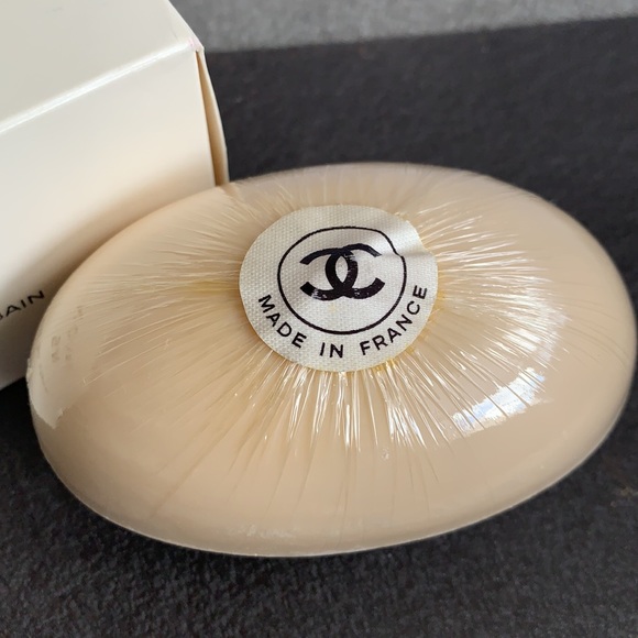1989 Vintage Chanel No.5 soap bar from France - Picture 2 of 5